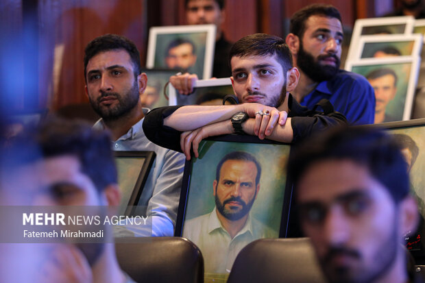 اولین یادواره شهدای دانشجوی جنگ تحمیلی 3