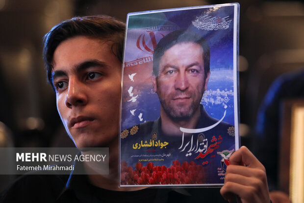 اولین یادواره شهدای دانشجوی جنگ تحمیلی 17