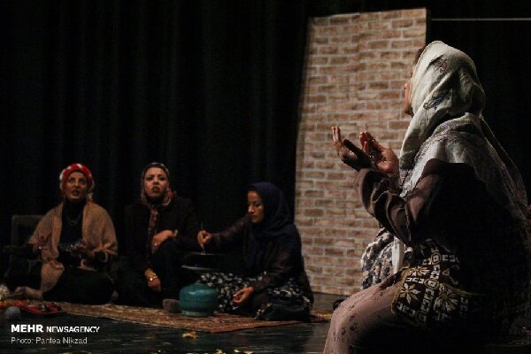 غفلت از فرهنگ نمایش دیدن؛ تئاتر را به مدارس ببریم