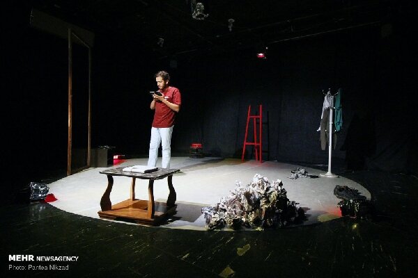 غفلت از فرهنگ نمایش دیدن؛ تئاتر را به مدارس ببریم