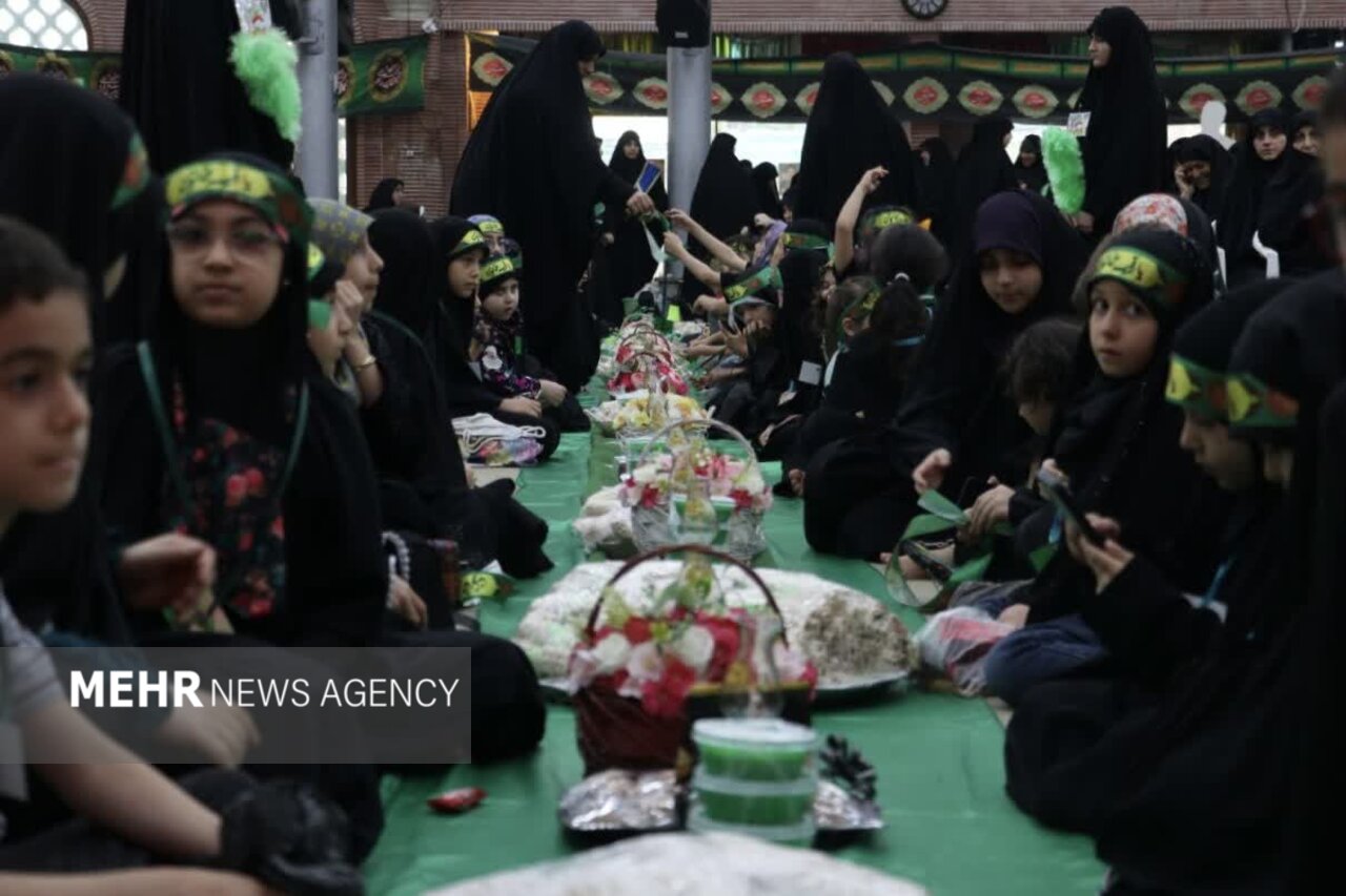 برگزاری اجتماع «نجمة الهدایة» در گلزار شهدای رشت برگزاری اجتماع «نجمة الهدایة» در گلزار شهدای رشت