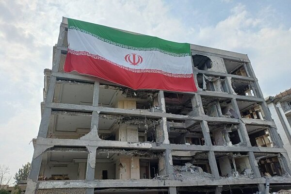 از مدد طلاب تا همکاری فرزندان شهدا؛ همه برای کمک رسانی آمدند