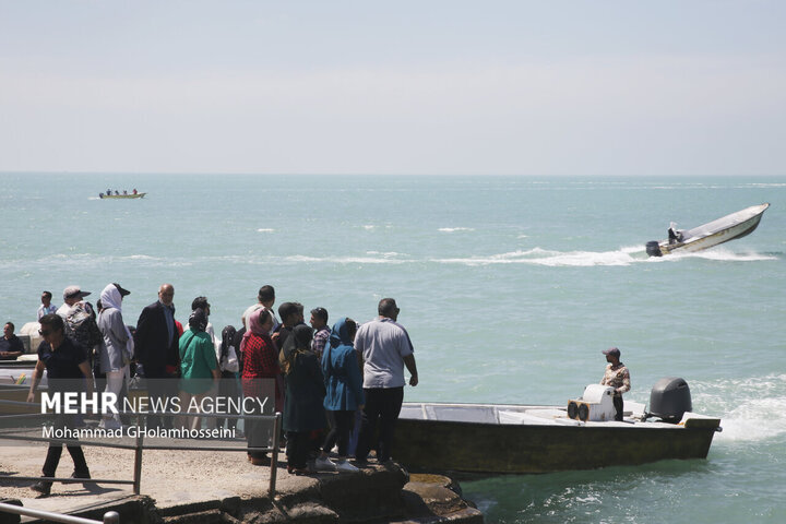 زیرساختهای گردشگری ساحلی و دریابی استان بوشهر توسعه یابد