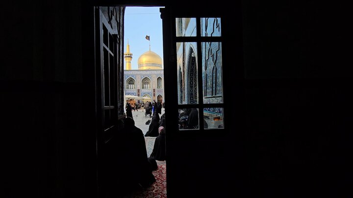چهارشنبه در جوار بارگاه منور امام رضا(ع) چهارشنبه در جوار بارگاه منور امام رضا(ع)