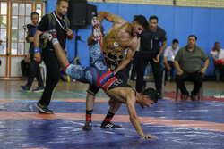 رقابت‌های کشتی پهلوانی نوجوانان کشور در شیراز