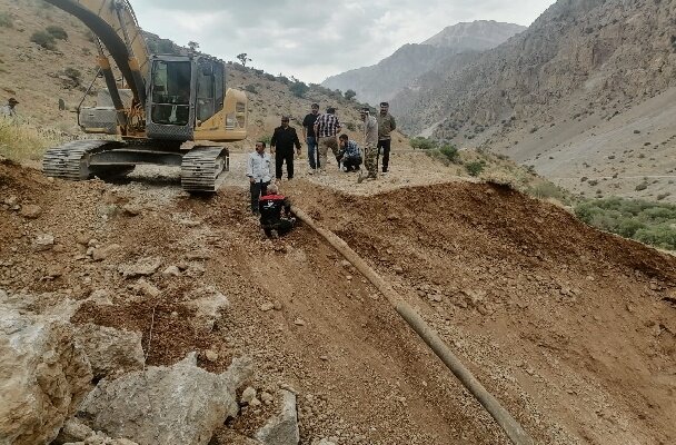 رفع شکستگی خط انتقال مجتمع آبرسانی کوخدان سی سخت؛ آب ۵ روستا وصل شد رفع شکستگی خط انتقال مجتمع آبرسانی کوخدان سی سخت؛ آب ۵ روستا وصل شد