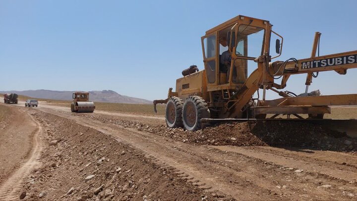 توسعه راههای روستایی با حرکت جهادی بسیج سازندگی در قزوین