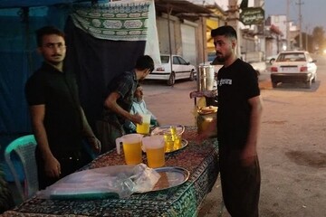 حضور پرشور عشایر ایل ذوله در خدمت‌رسانی به زائران اربعین بابرپایی موکب