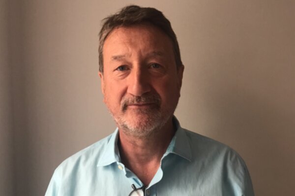 فیلمنامه «جیمز باند» بعدی را خالق «پیکیبلایندرز» مینویسد