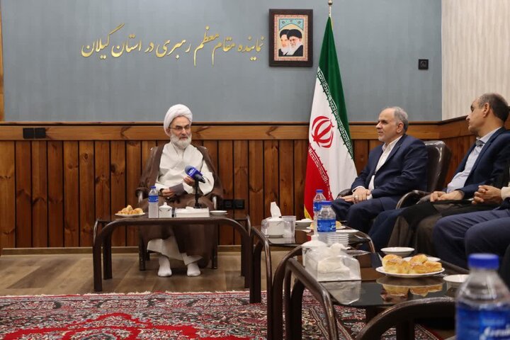 وزیر دادگستری: تعامل سازنده قوا کلید حل مشکلات مردم است
