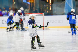 گام بزرگ هاکی روی یخ ایران در مسیر جهانی؛ یک هفته هیجانی برای دختران
