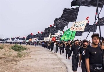 همراهی هزار خادم بارگاه رضوی با زائران اربعین در عتبات عالیات