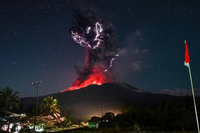 Indonesia’s Mount Lewotobi Laki Laki erupts again