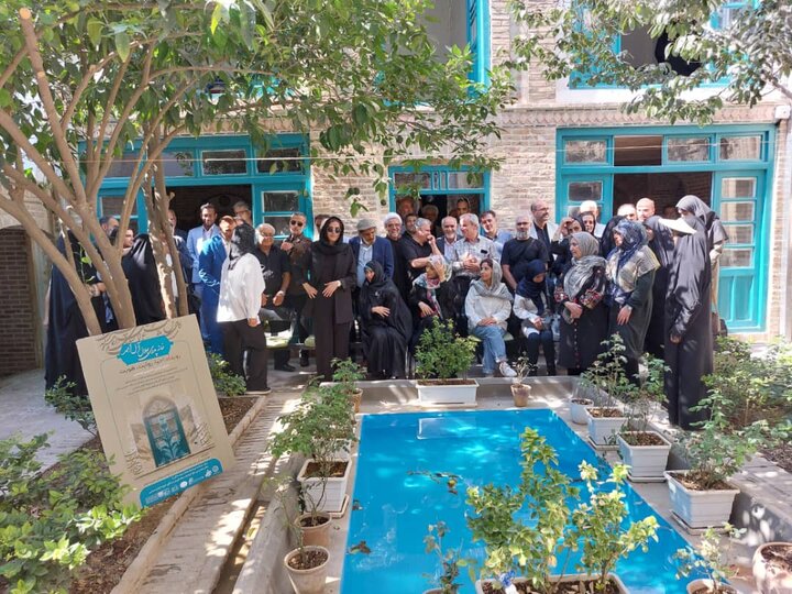 کاتبان قرآن در خانه پدری جلالآلاحمد گردهم آمدند
