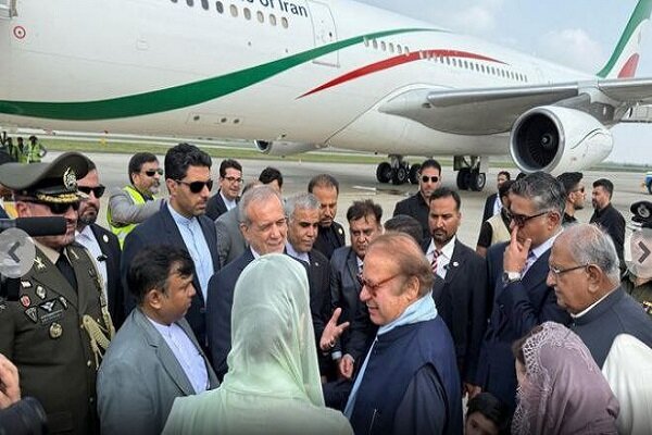 پزشکیان لاهور را به مقصد اسلام‌آباد ترک کرد