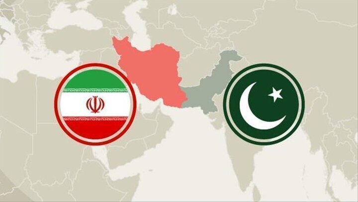 وزرای دفاع و راه و شهرسازی ایران با همتایان پاکستانی خود دیدار کردند