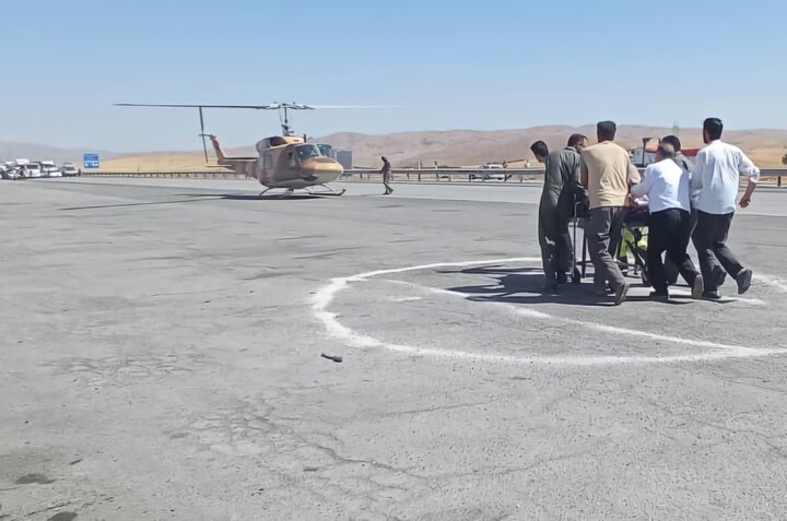 انتقال هوایی بیمار ۸۱ ساله از میانه به زنجان توسط اورژانس هوایی میانه انتقال هوایی بیمار ۸۱ ساله از میانه به زنجان توسط اورژانس هوایی میانه