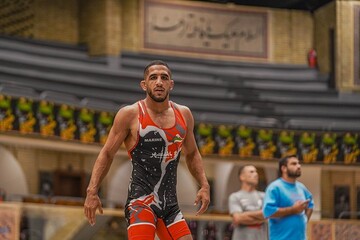 رحمان عموزاد مقتدرانه راهی نیمه‌نهایی شد