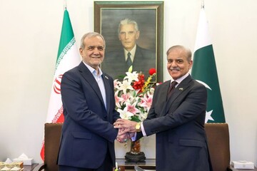 Tehran, Islamabad ink 12 co-op documents in various fields