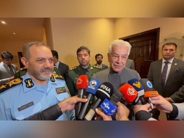 وزیردفاع پاکستان: خواستارمشارکت بادوام با ایران برای‌صلح منطقه‌ای هستیم