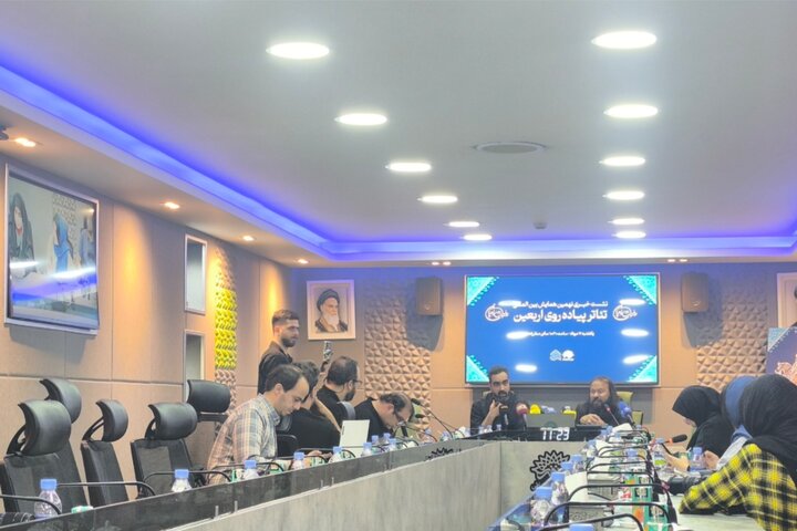 بیش از ۱۰ هزار مخاطب در تئاتر پیادهروی اربعین؛ تئاتر ما مرده است!