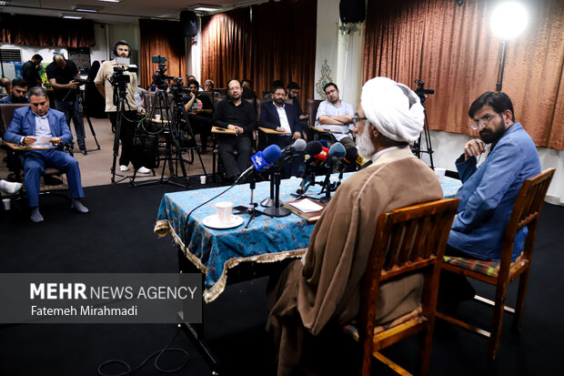 بزرگداشت چهارمین سالگرد مرحوم محمدسرور رجایی 7