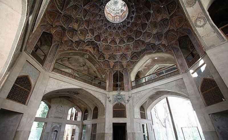 رازهای یک کاخ ۸ گوشه در قلب چهارباغ اصفهان؛ هشتبهشت چگونه ساخته شد؟