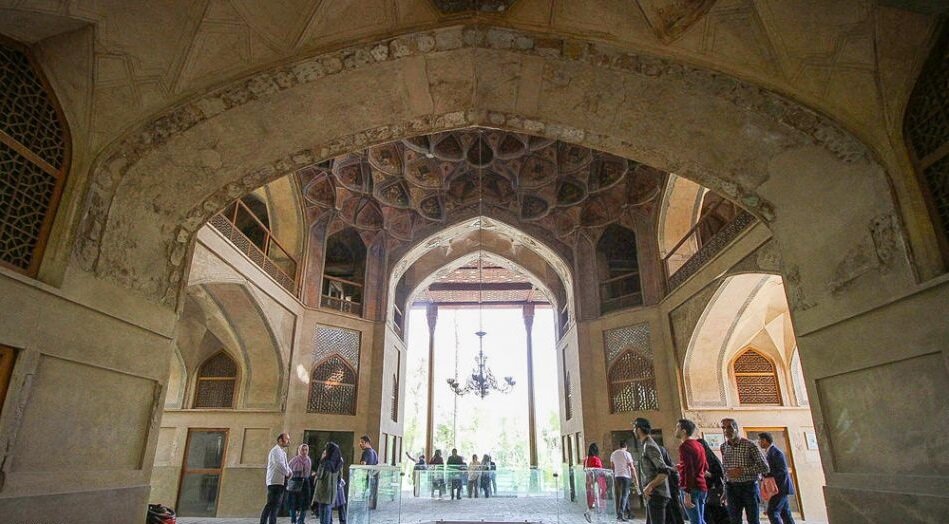 رازهای یک کاخ ۸ گوشه در قلب چهارباغ اصفهان؛ هشتبهشت چگونه ساخته شد؟