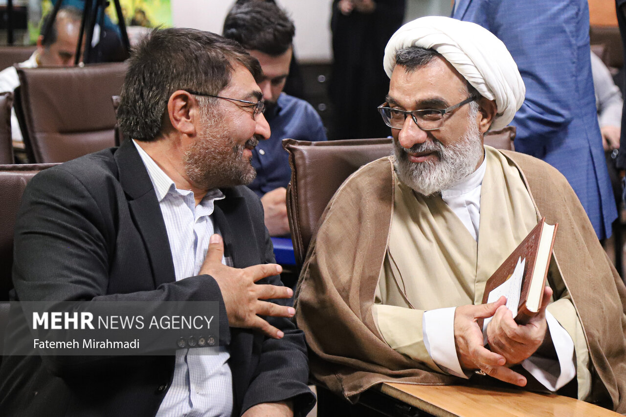 «خدمات متقابل ایران و افغانستان» را بنویسیم؛ رجایی در مسیر ایران بزرگ 2