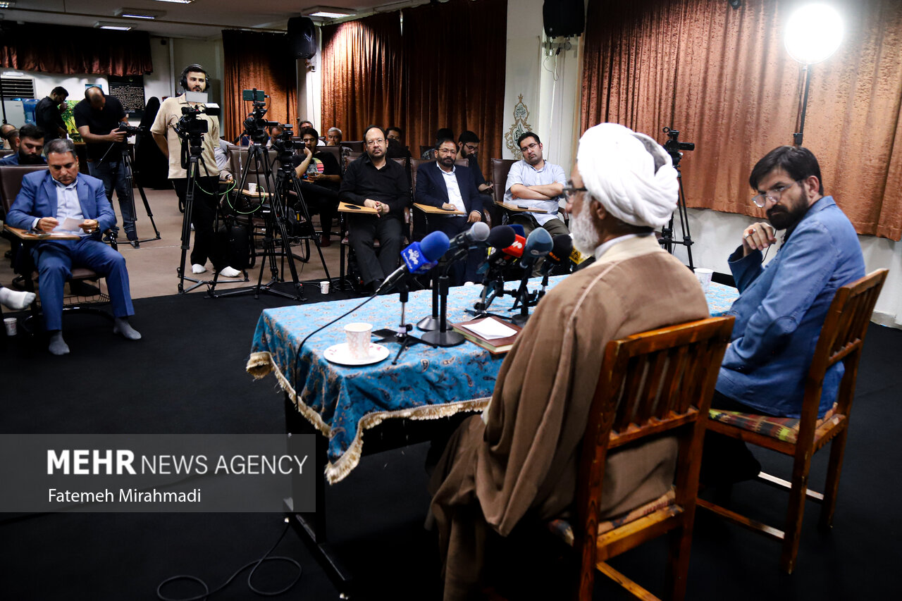 «خدمات متقابل ایران و افغانستان» را بنویسیم؛ رجایی در مسیر ایران بزرگ 3