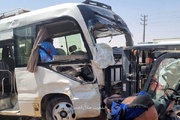 اصابة 16 زائرا إيرانيا على طريق النجف-كربلاء اثر تعرضهم لحادث سير +فيديو