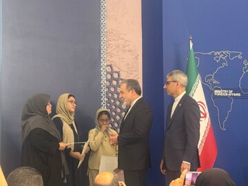 عێراقچی: گەلی ئێران لە شەڕی 12 ڕۆژەدا سەلماندی بە زریانی گەورەتریش ڕیشەکێش نابێت
