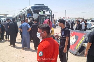 ۱۶ مصدوم در تصادف مینی‌بوس حامل زائران ایرانی در محور نجف به کربلا