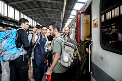 اینفوگرافیک؛ اعزام بیش از ۵ هزار مسافر از مشهد به مقاصد مختلف کشور