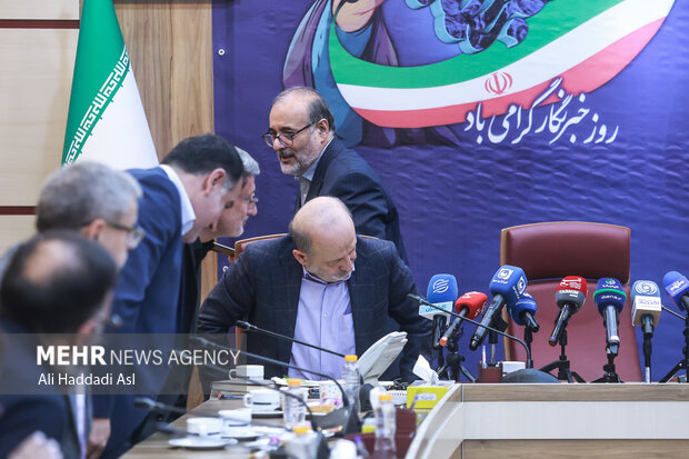 نشست خبری هیئت عامل صندوق توسعه ملی 16