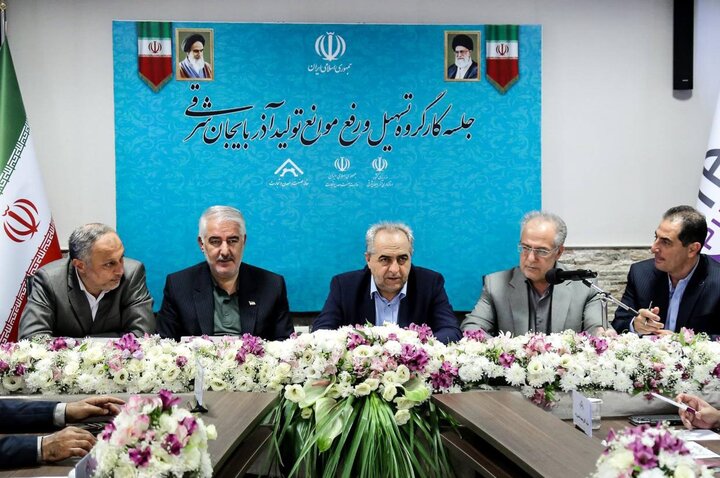 استاندار آذربایجان شرقی: از تولید به هر قیمتی حمایت می کنیم