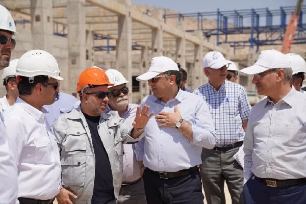 عزم راسخ برای رفع موانع پیشروی پتروشیمی دهدشت