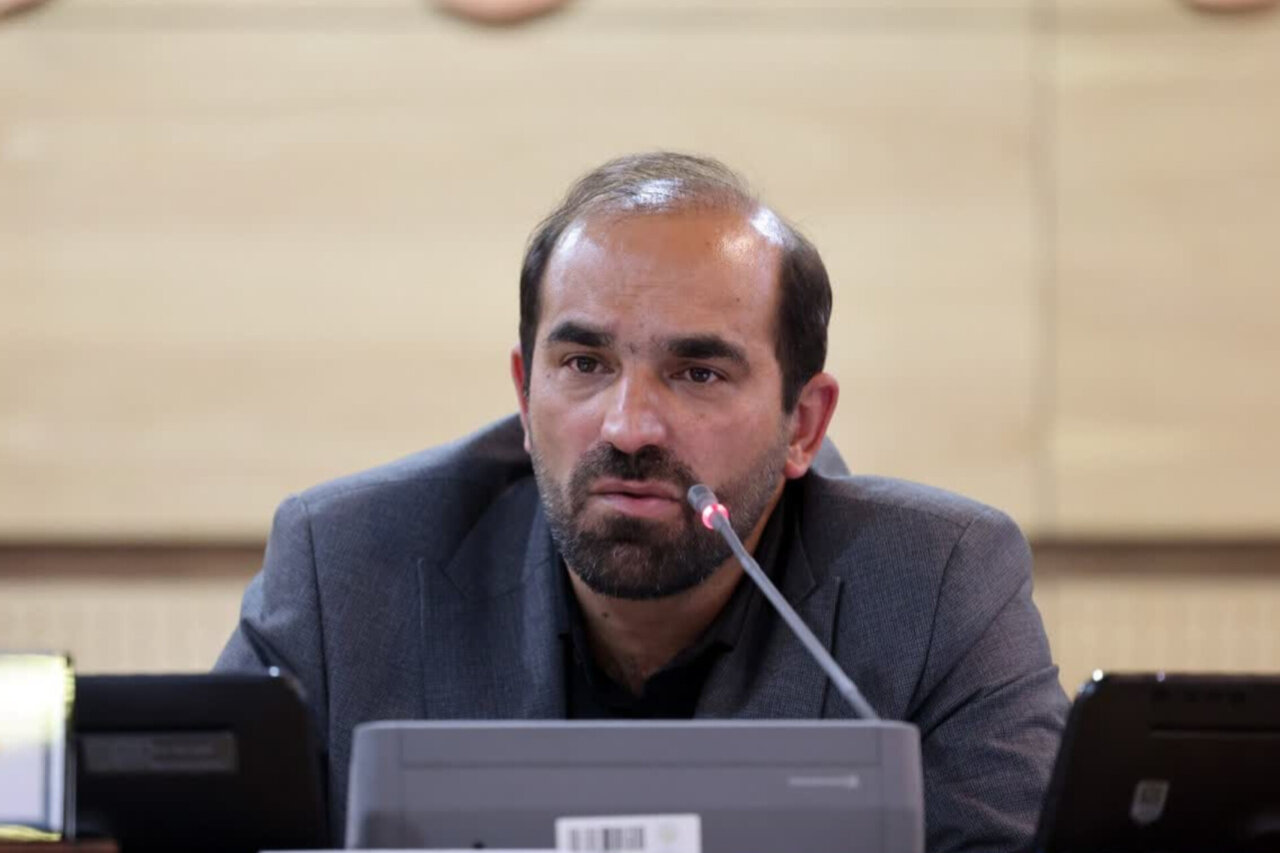 گزارشی از انتخابات پرچالش هیئترئیسه شورای شهر مشهد/ موحدیان برگشت!