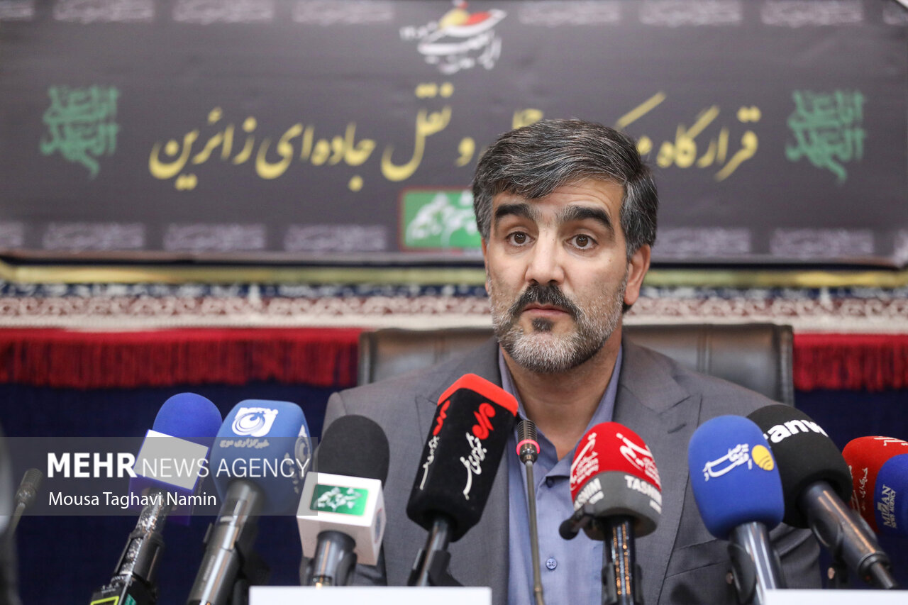 ۱۵۰۰ اتوبوس در مسیر مهران؛ ۵ هزار ناوگان آماده بازگشت ۳۰۰ هزار زائر ۱۵۰۰ اتوبوس در مسیر مهران؛ ۵ هزار ناوگان آماده بازگشت ۳۰۰ هزار زائر