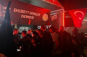 Türk Ehlibeyt dostları Erbain ziyaretçilerine hizmet sunuyor (+video)