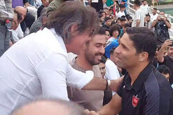 مهمانان ویژه در دربی استقلال و پرسپولیس + عکس و فیلم