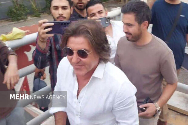 مهمانان ویژه در دربی استقلال و پرسپولیس + عکس و فیلم