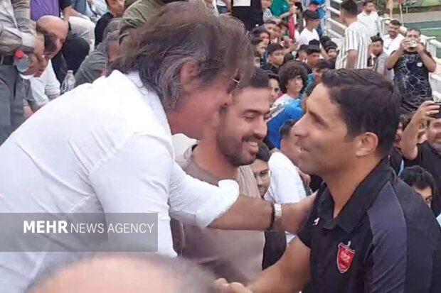 مهمانان ویژه در دربی استقلال و پرسپولیس + عکس و فیلم