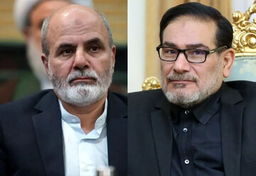 قائد الثورة  يعين علي اكبر أحمديان وعلي شمخاني ممثلين له في مجلس الدفاع