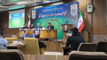 تاج خواستار رونق فوتبال ساحلی و جذب مشارکت مردمی شد