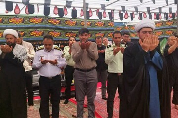 نماز جماعت در مرز باشماق برپا شد