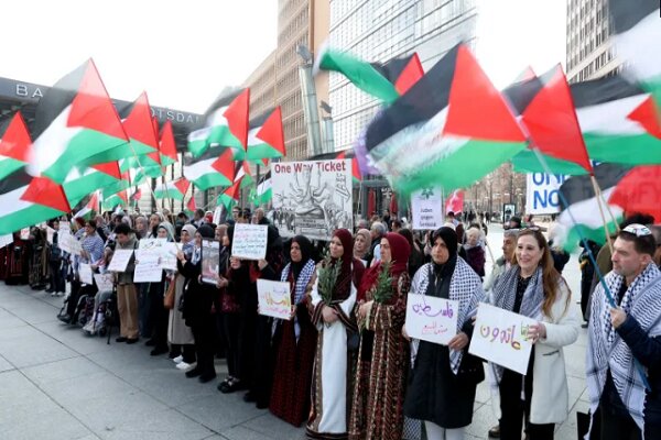 تداوم اقدامات غیرقانونی پلیس آلمان علیه حامیان فلسطین