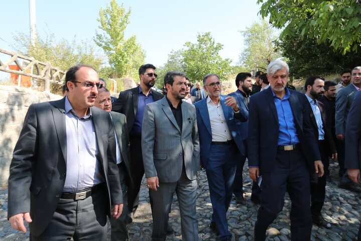 بازدید استاندار همدان از پروژههای عمرانی و اقتصادی تویسرکان