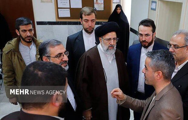 مسئولین فضا را برای انتقاد و اطلاع رسانی آزادتر آماده کنند