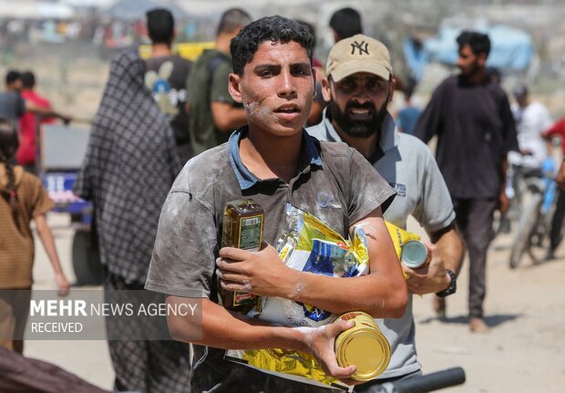 آنروا: توزیع آمریکایی- صهیونیستی کمکهادر غزه مرگ را تشدید میکند
